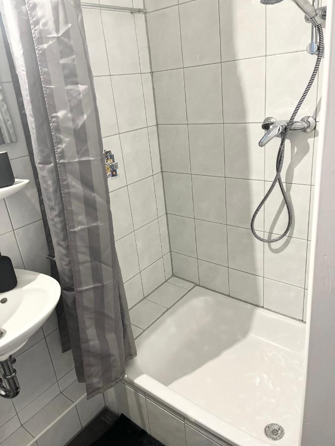 Gemuetliches Zentrales Apartment 2 Min Bis Du Hbf Ντούισμπουργκ Εξωτερικό φωτογραφία